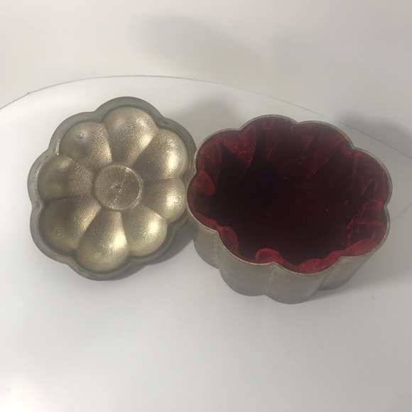 VTG Godinger Silver Co. Silver Plated Red Velvet Lined Jewelry Trinket Box, 1994 - Picture 9 of 16